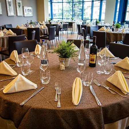 ホテル Tuscany 4*